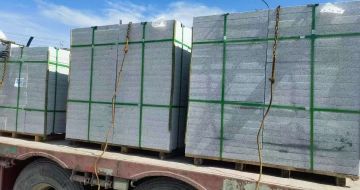 北海 芝麻白花岗岩地铺石装车日常