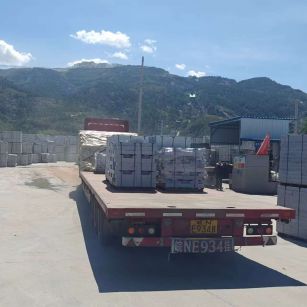 北海 芝麻白仿形路沿石，直形路沿石