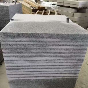 北海 芝麻白5公分火烧地铺成品，900*400，规格可定制