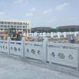 北海 白麻花岗岩荔枝面河道栏杆