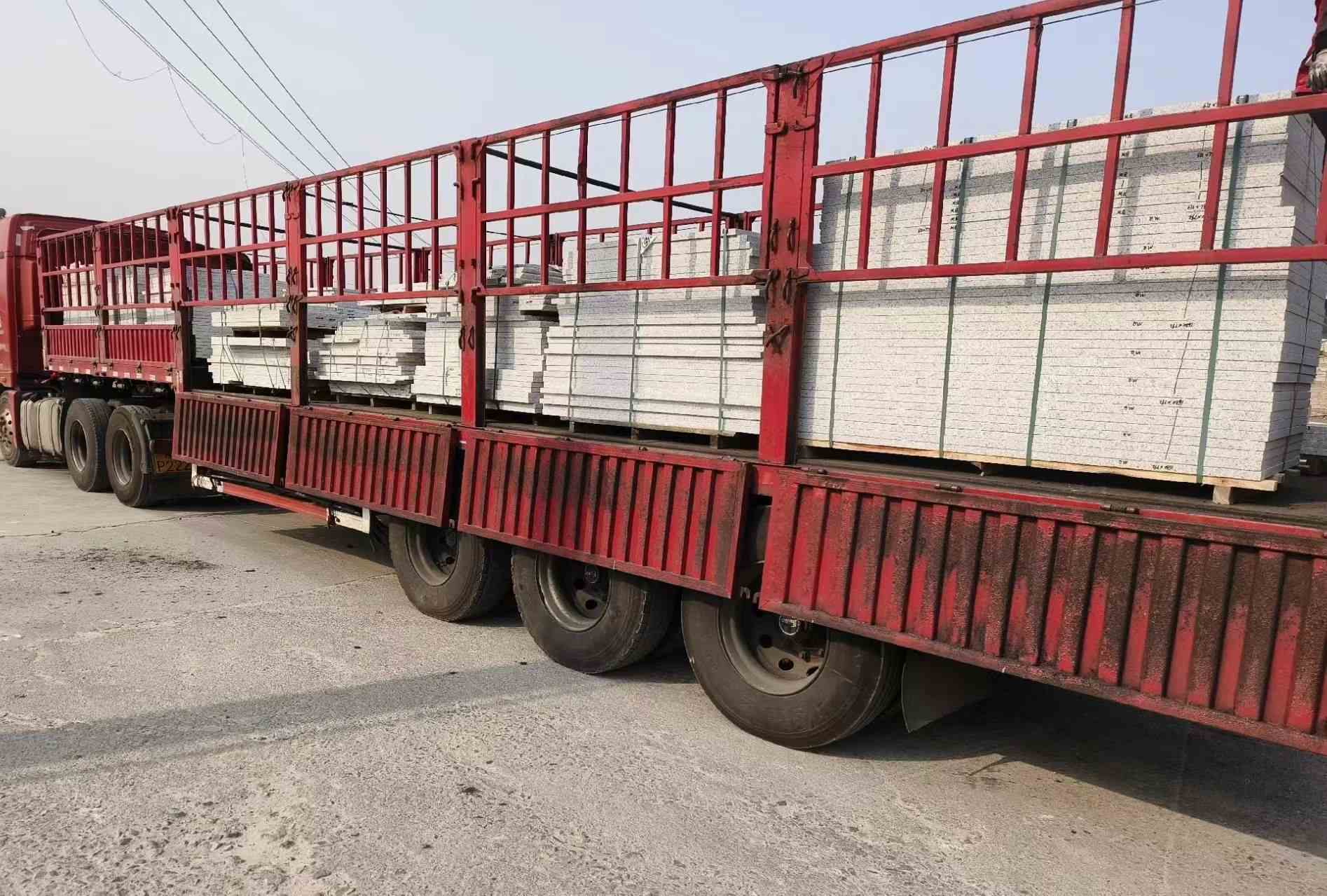 北海 白麻荔枝面外墙干挂，工厂装车日常