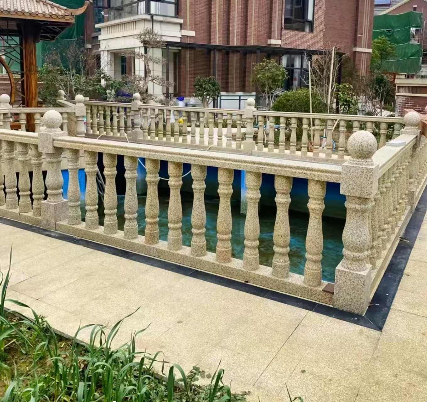 北海黄金麻花岗岩石材栏杆，扶手，将军柱，花瓶柱