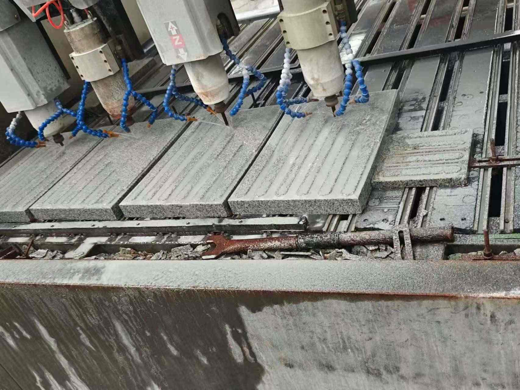 北海 芝麻白花岗岩荔枝面盲道雕刻