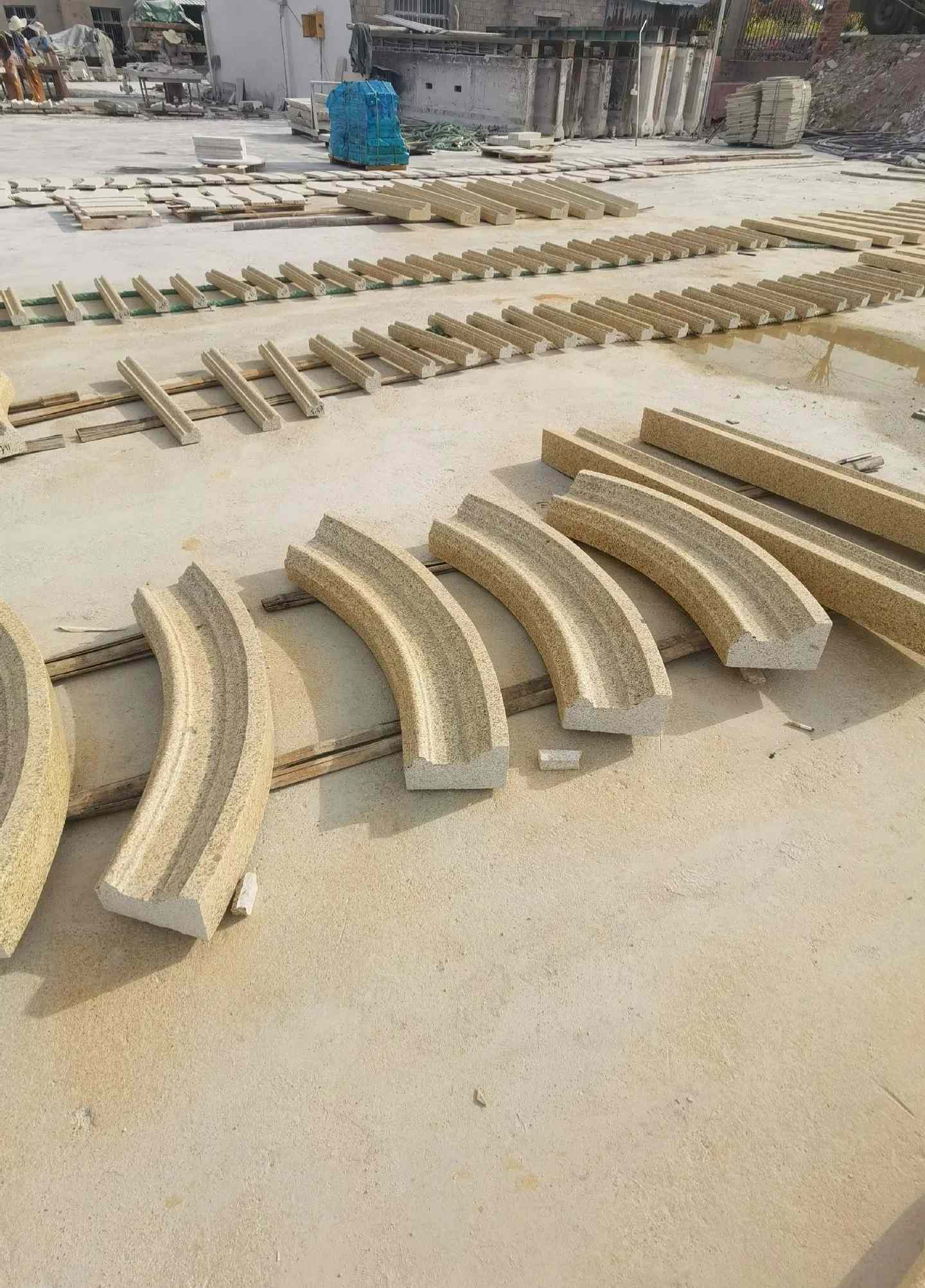 北海 黄金麻花岗岩别墅线条