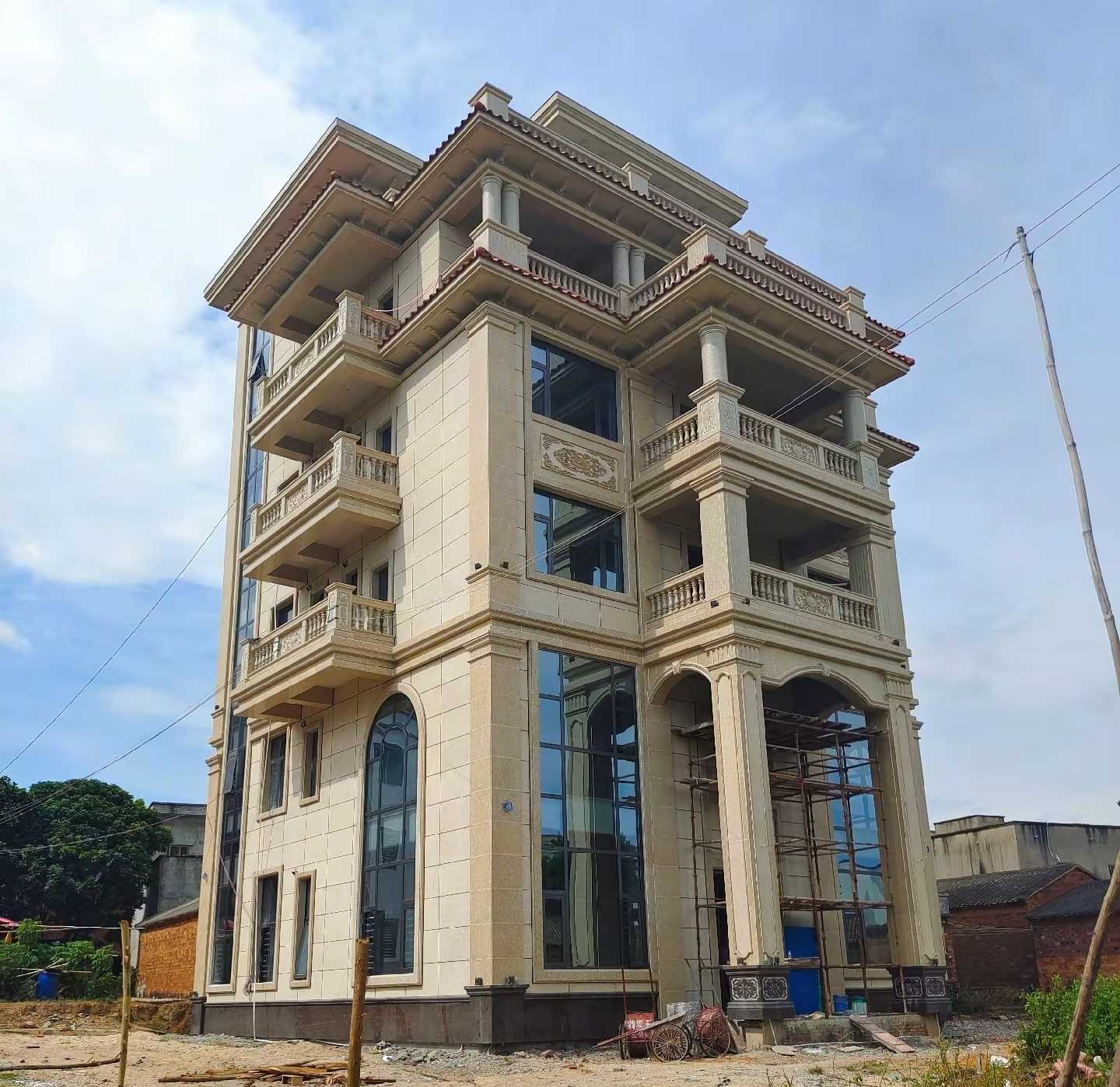 北海 黄金麻花岗岩石材别墅外墙干挂搭配（雕花栏杆花瓶柱门楼罗马柱）