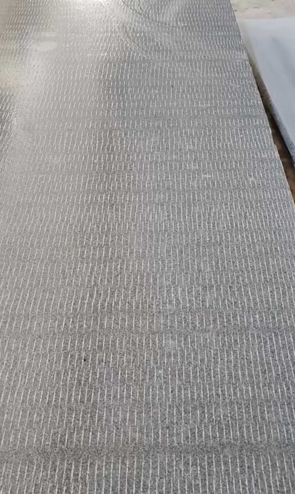 北海 芝麻灰花岗岩斧剁面，刀斩面