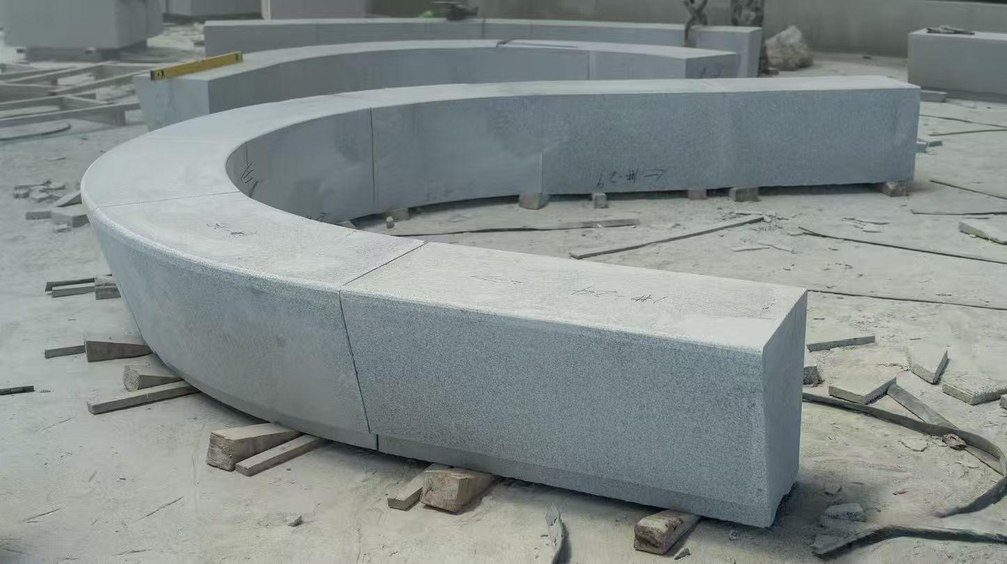 北海 芝麻白花岗岩光面弧形坐凳